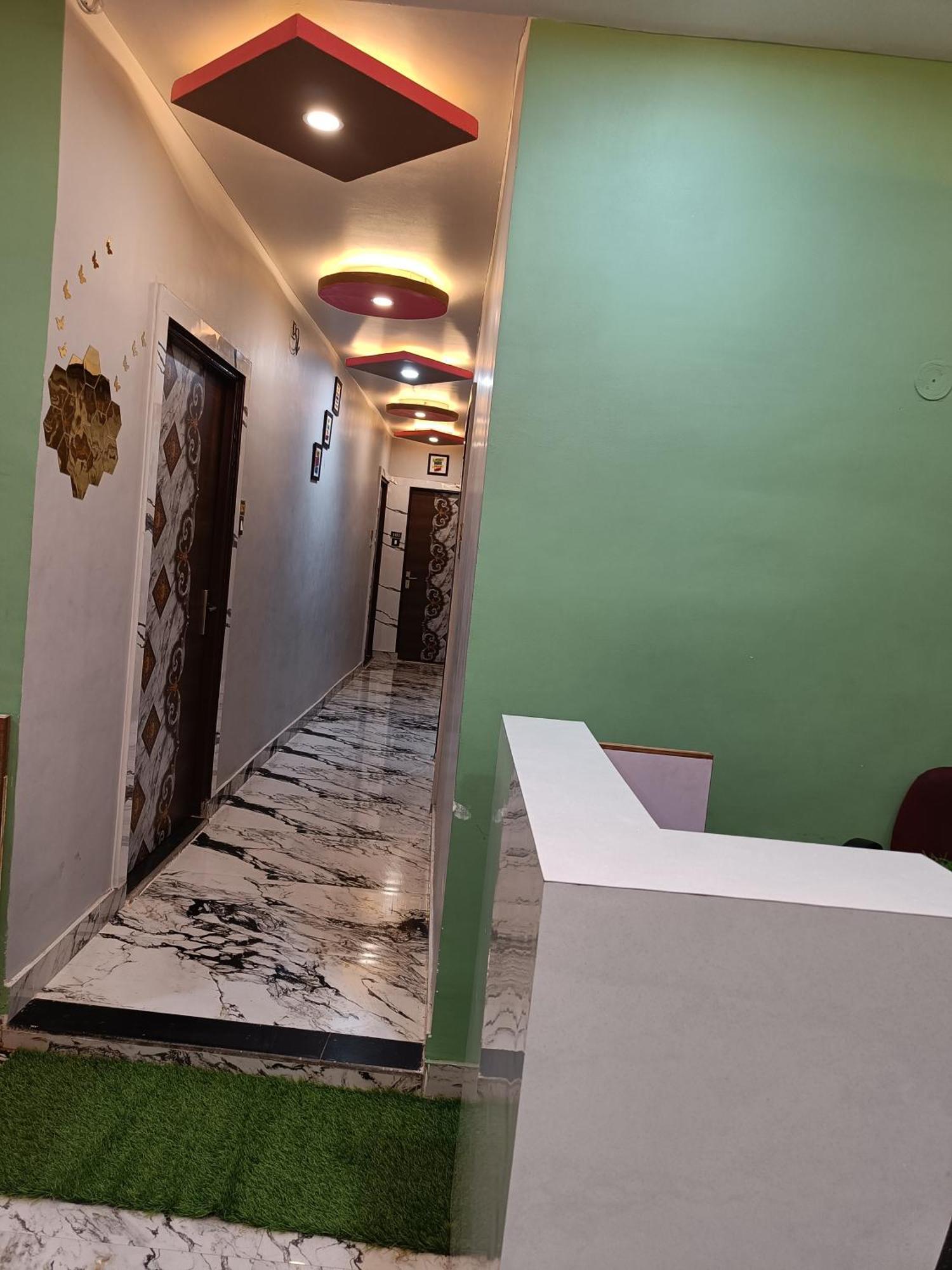 Pragya International Hotel Varanasi Ngoại thất bức ảnh