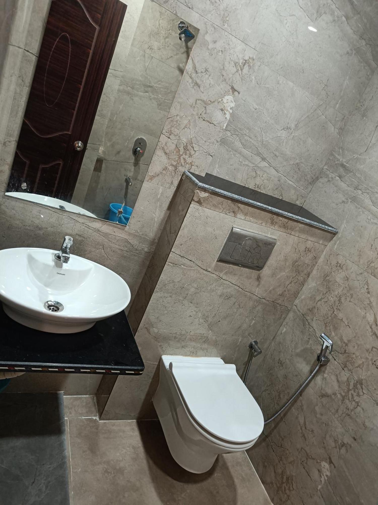 Pragya International Hotel Varanasi Ngoại thất bức ảnh
